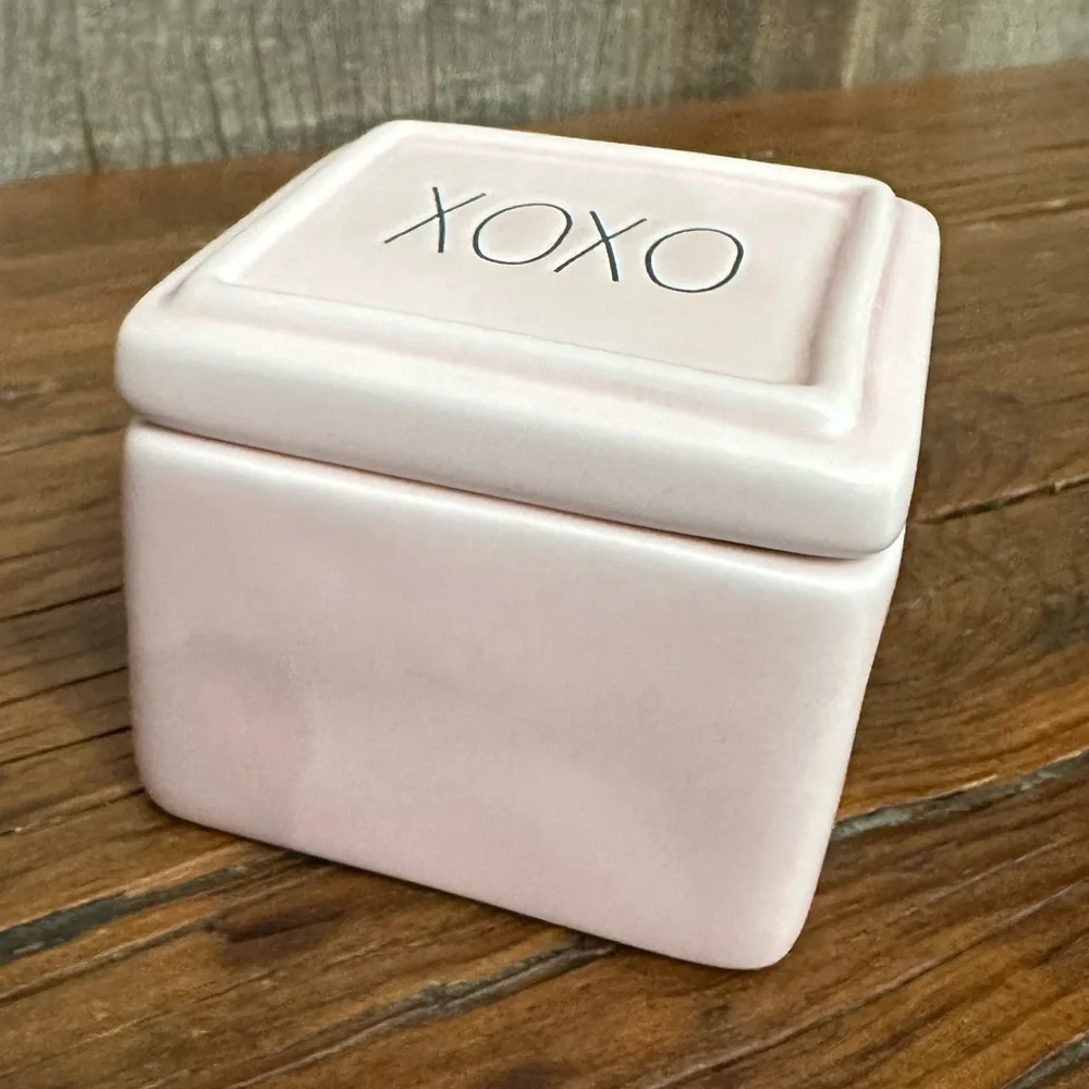Rae Dunn Jewelry Box in Light Pink